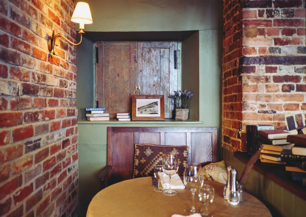 Hambro Arms Otel Milton Abbas Dış mekan fotoğraf